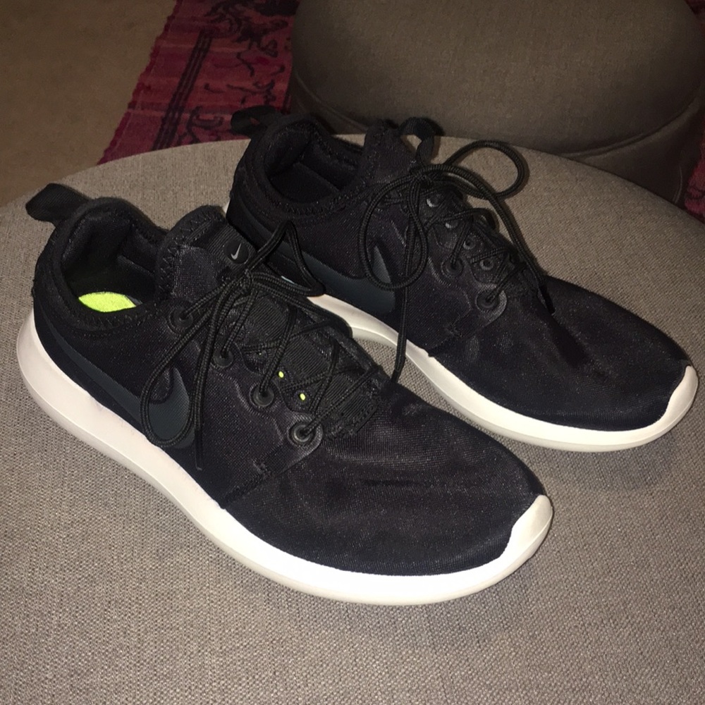 Nike Roshe 2 Sneaker Very Good Condition